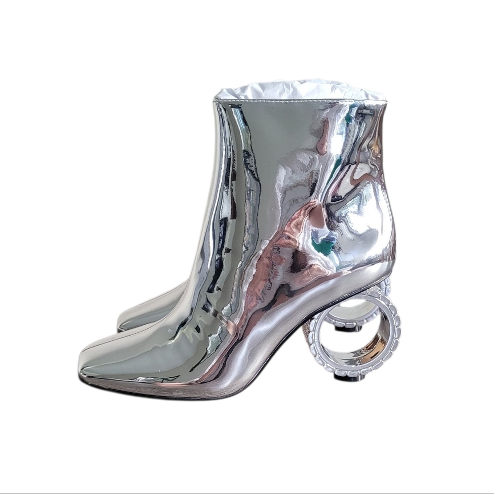 KATY PERRY Silver The Linksy Bootie Size 5.5M